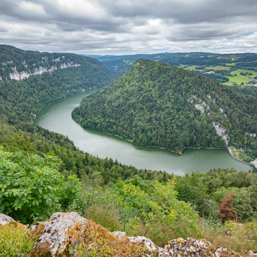 panorama-des-roches-de-moron-l-objectif-en-balade